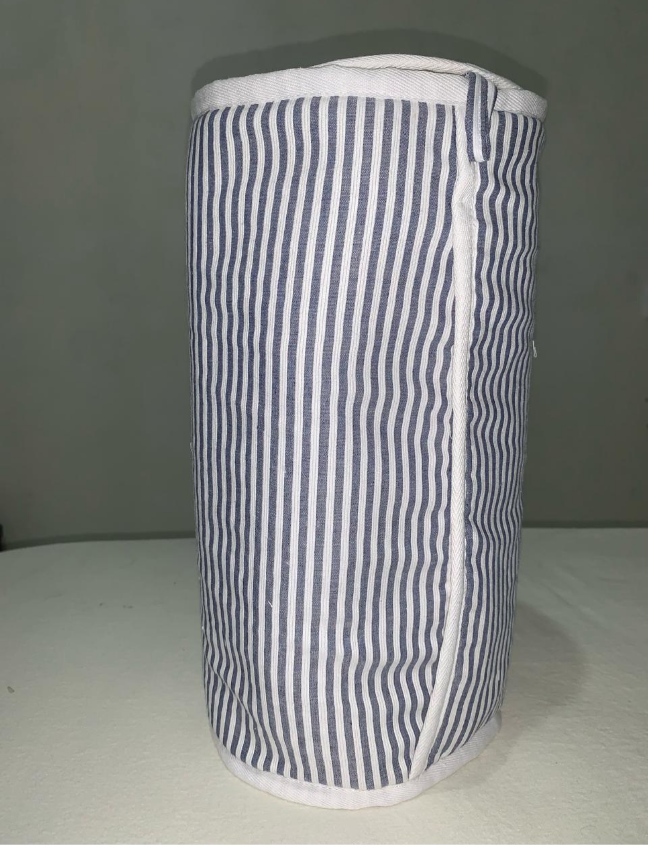 2x Lazytowel. Blueish-gray striped.